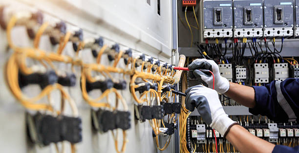 Professional Electrician technician working in Noroton Heights, CT